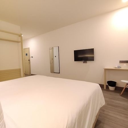 True Blue Hotel Menteng Jacarta Exterior foto