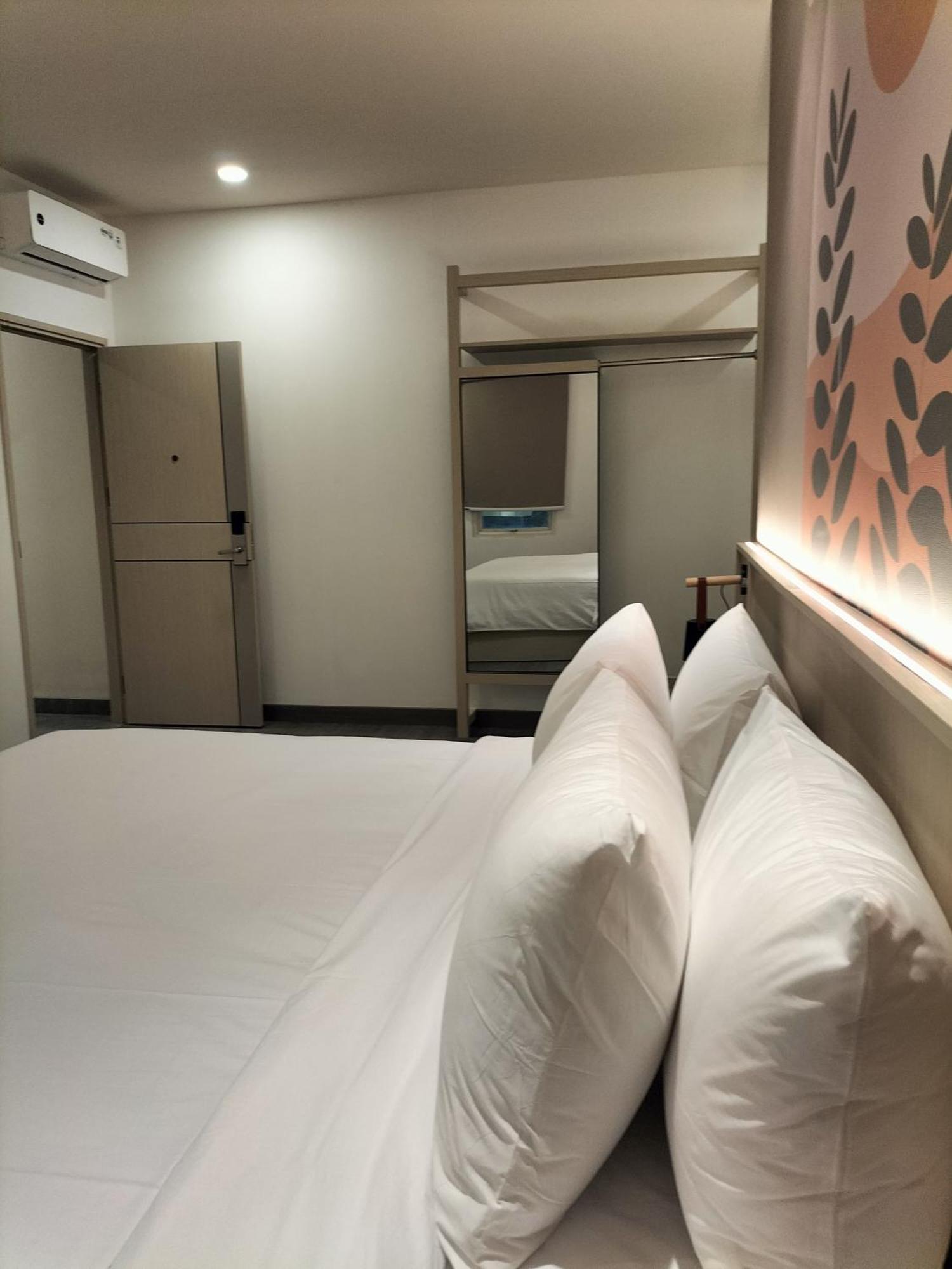 True Blue Hotel Menteng Jacarta Exterior foto