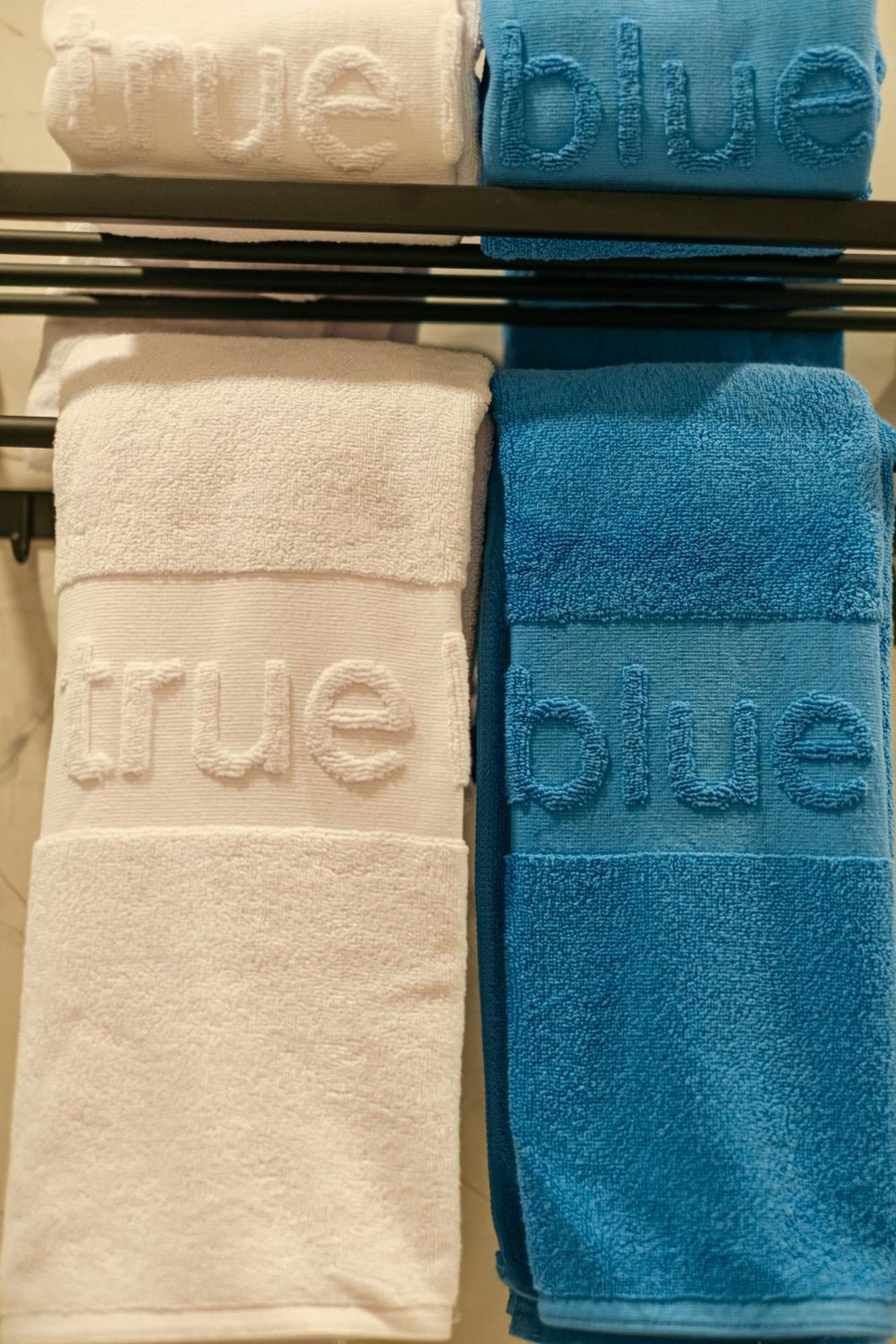 True Blue Hotel Menteng Jacarta Exterior foto