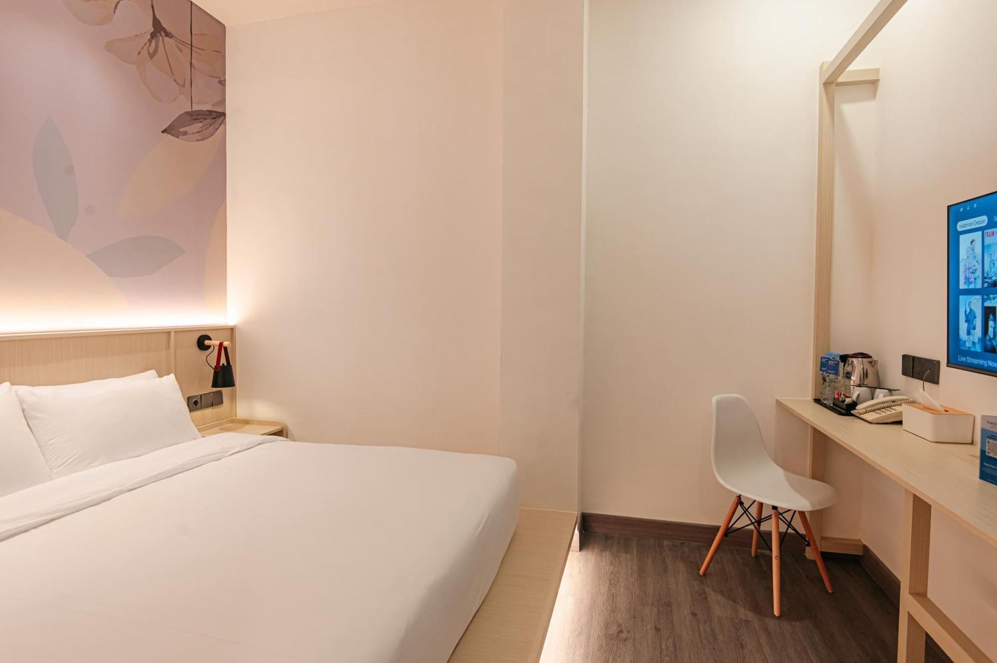 True Blue Hotel Menteng Jacarta Exterior foto